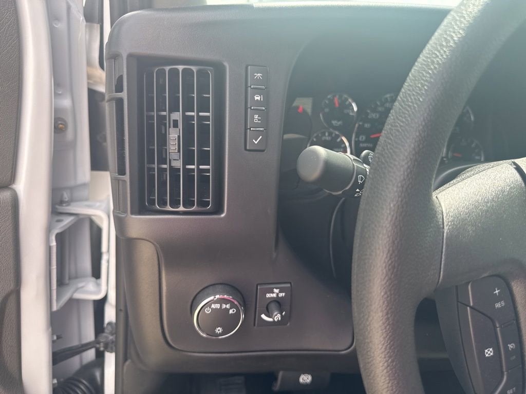 2026 Chevrolet Express Passenger LT