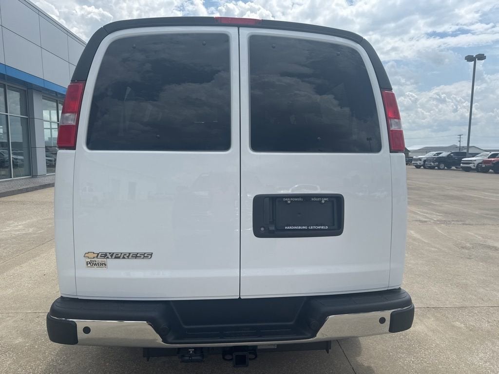 2026 Chevrolet Express Passenger LT