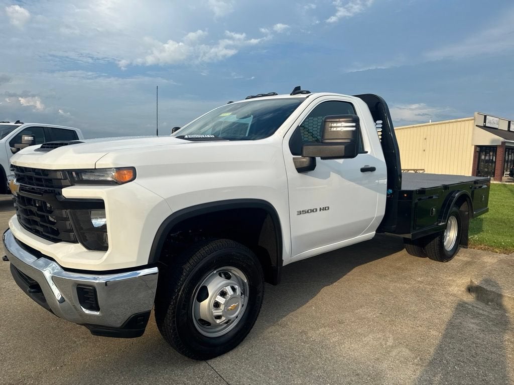 2025 Chevrolet Silverado 3500 HD Chassis Cab Work Truck