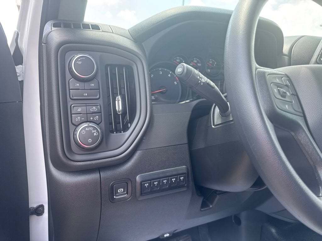 2025 Chevrolet Silverado 3500 HD Chassis Cab Work Truck