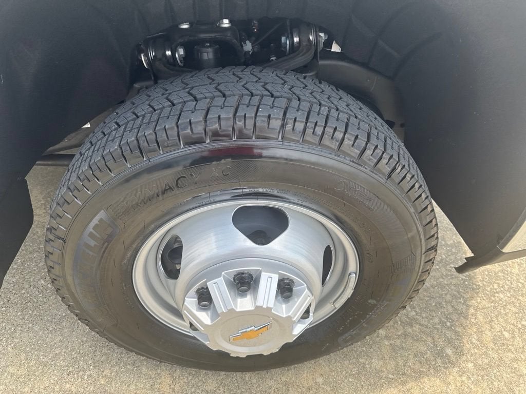 2025 Chevrolet Silverado 3500 HD Chassis Cab Work Truck