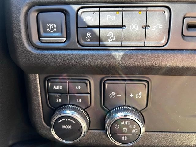 2022 GMC Yukon AT4