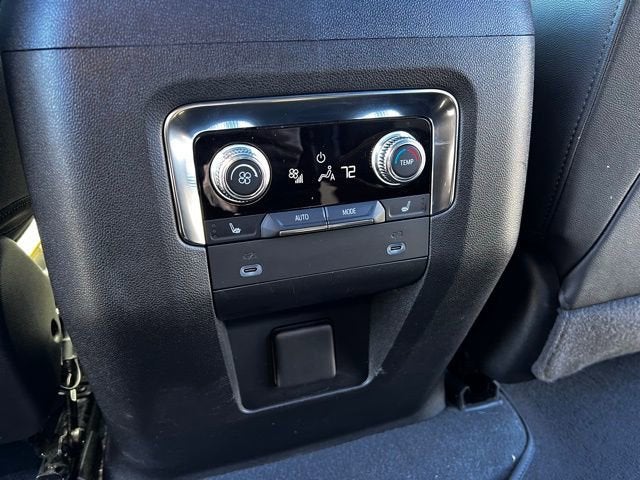 2022 GMC Yukon AT4