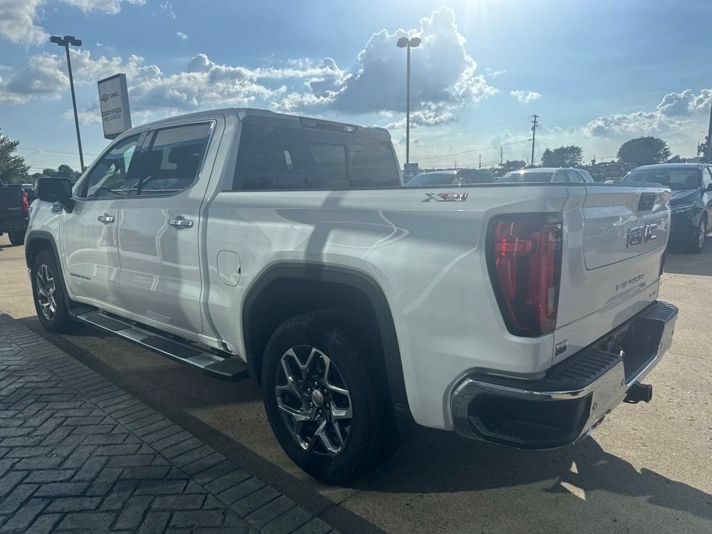 2025 GMC Sierra 1500 SLT