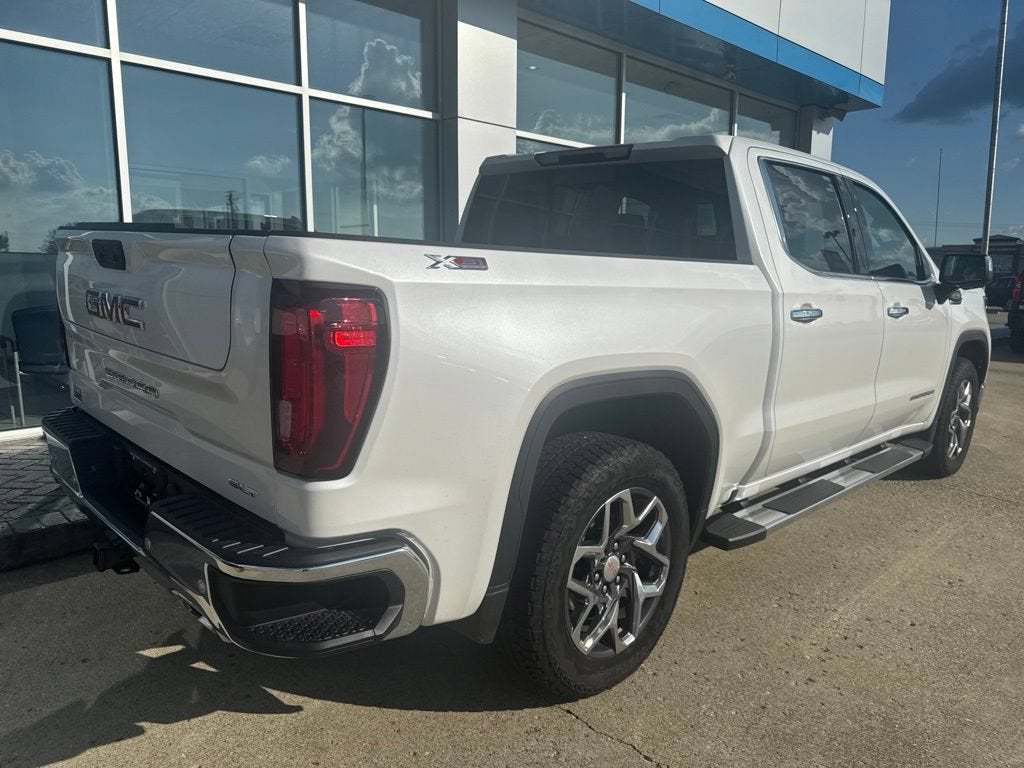 2025 GMC Sierra 1500 SLT