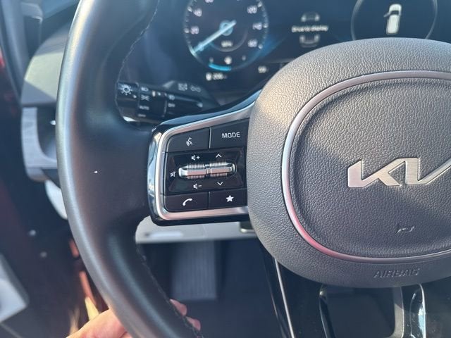 2024 Kia Carnival SX