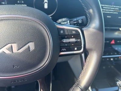 2024 Kia Carnival SX