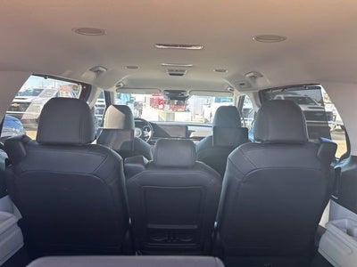 2024 Kia Carnival SX